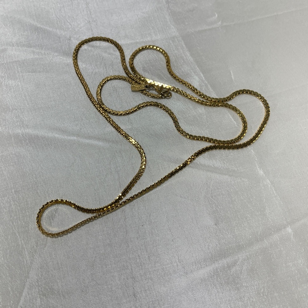 Monet Vintage Gold tone Chain Necklace 15" - Picture 4 of 9